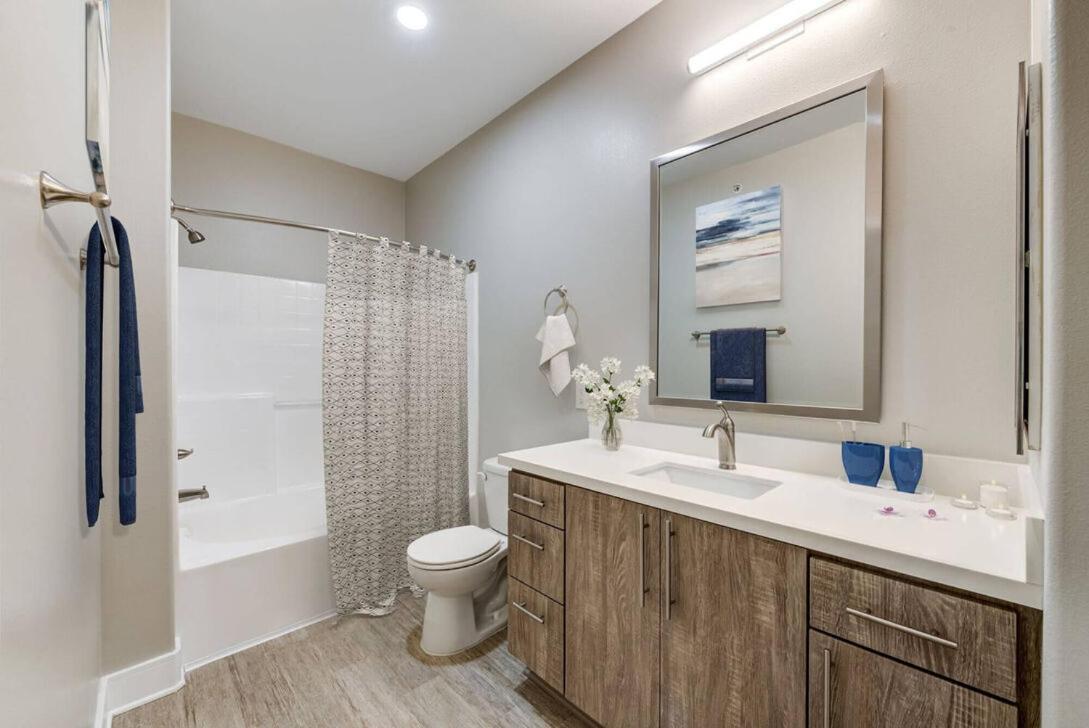 Woodland Hills Luxury Apt 2 Bed Ca Los Angeles Eksteriør billede