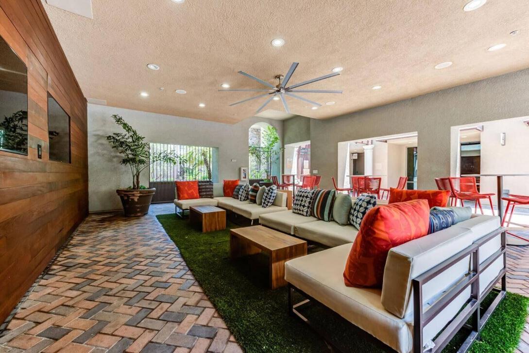 Woodland Hills Luxury Apt 2 Bed Ca Los Angeles Eksteriør billede