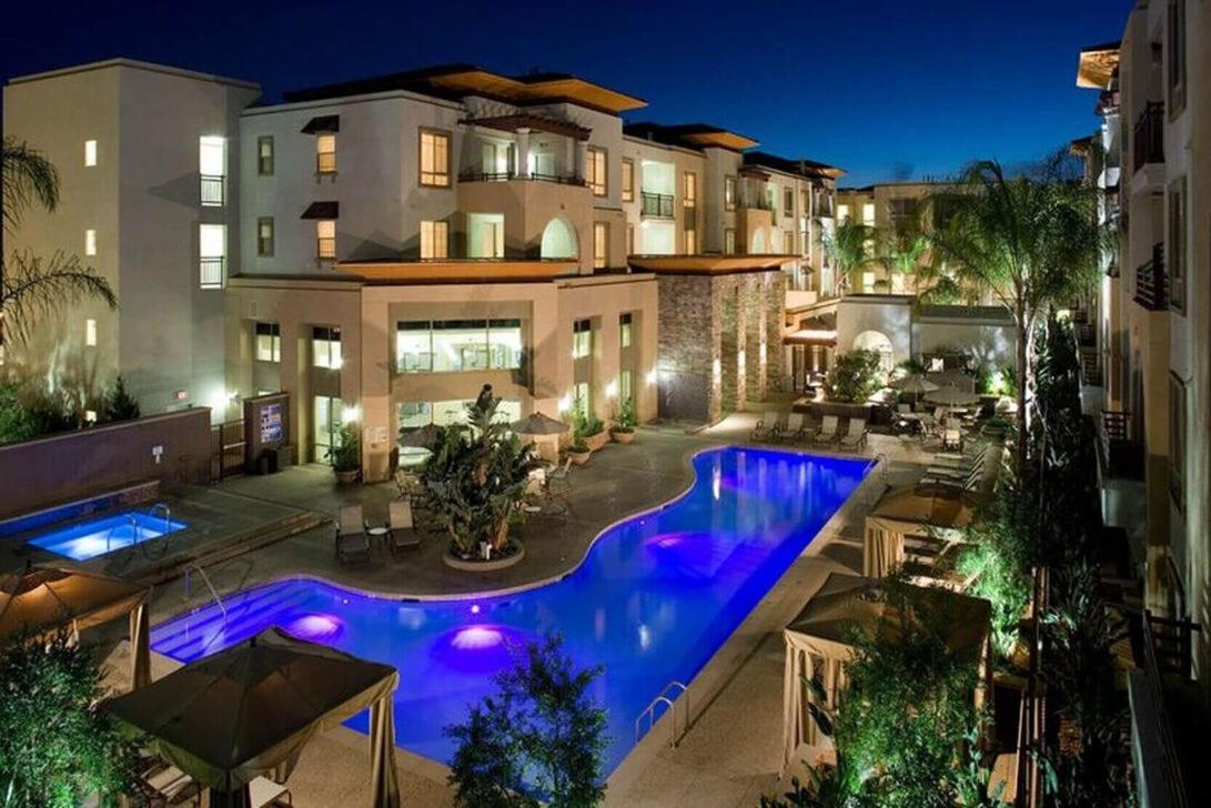 Woodland Hills Luxury Apt 2 Bed Ca Los Angeles Eksteriør billede